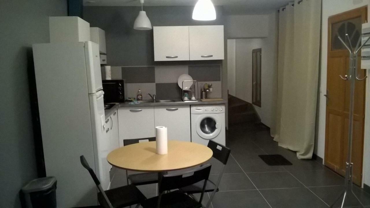 Maison Duplex & Appartement Sur Cour La Ferté-Gaucher Esterno foto