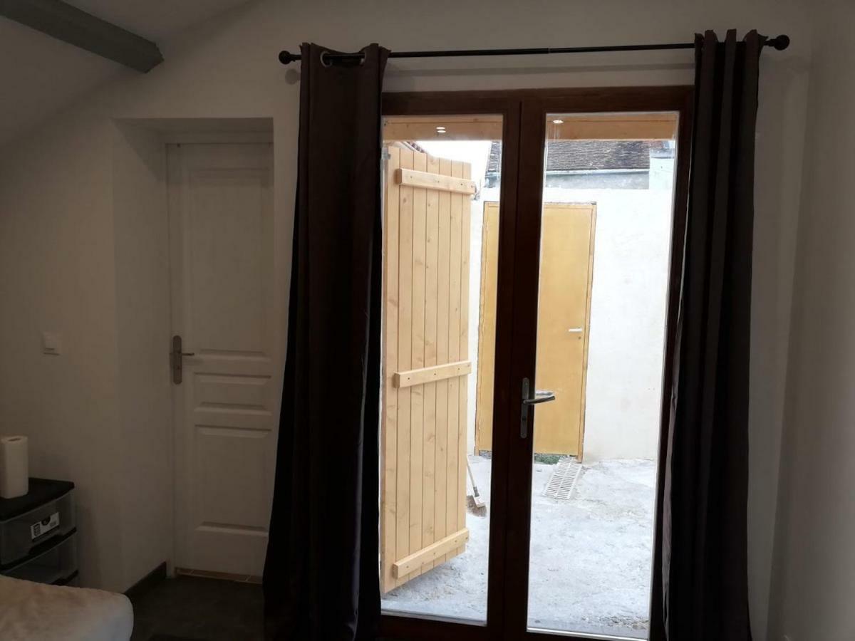 Maison Duplex & Appartement Sur Cour La Ferté-Gaucher Esterno foto